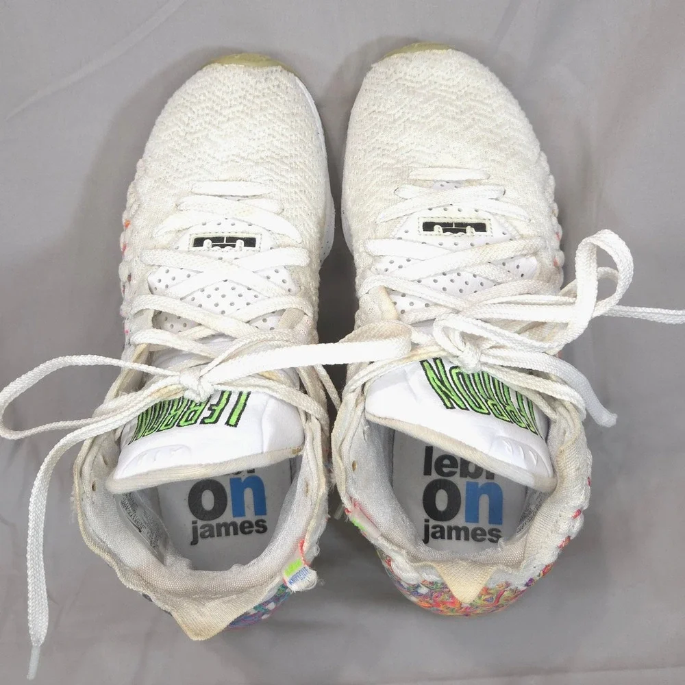 Nike LeBron 17 Air Command Force Men 7.5 Women 9 White Shoes Sneakers BQ3177-100
